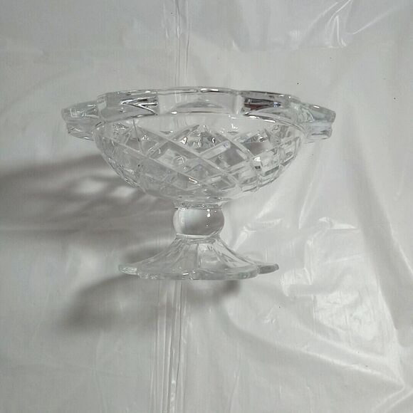 Clear glass pedestal bowl floral * - Picture 3 of 6